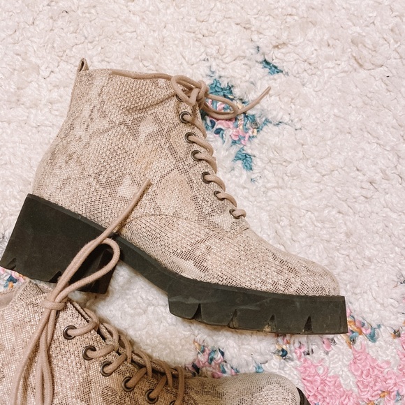 Snake Print Combat Boot - Picture 4 of 6